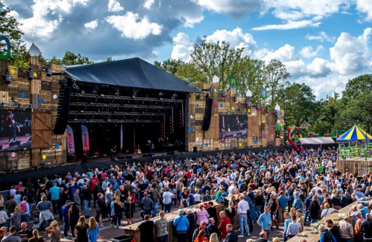 Bruisend December Vuurwerkshow — festival in Ouddorp